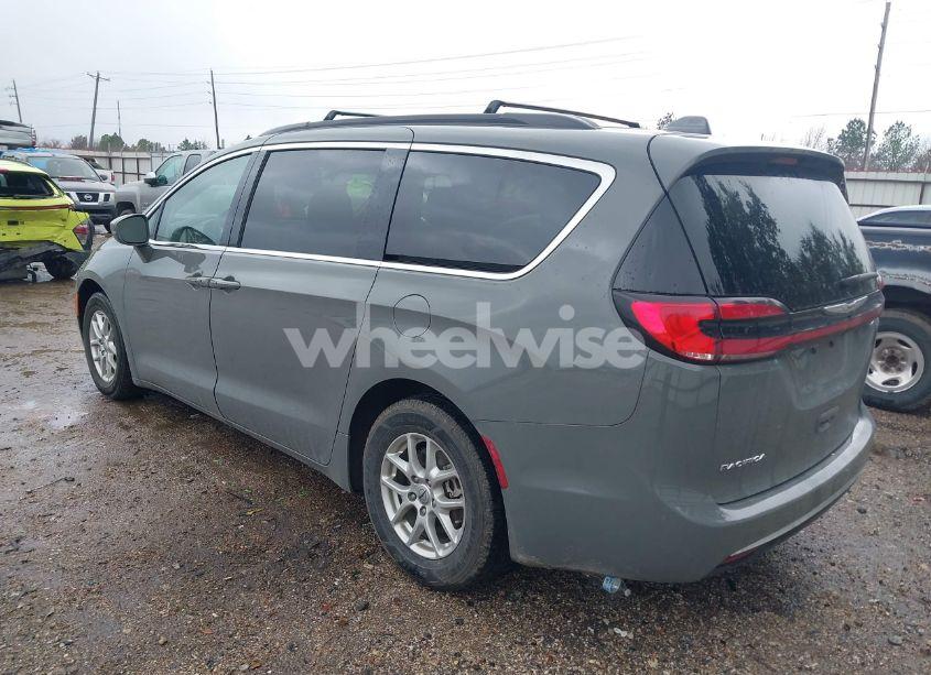 Photo 3 of 2022 Chrysler Pacifica TOURING L (VIN 2C4RC1BG7NR191430)