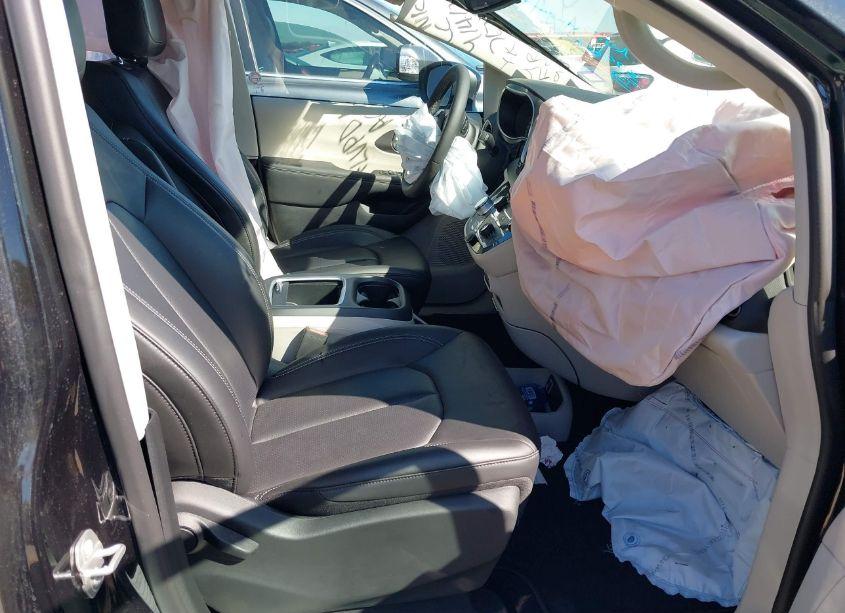 Photo 5 of 2023 Chrysler Pacifica TOURING L (VIN 2C4RC1BG7PR524499)