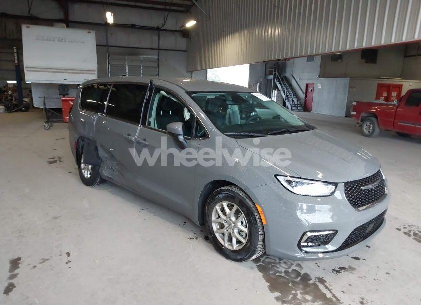 2023 Chrysler Pacifica TOURING L (VIN 2C4RC1BG7PR606488) main photo