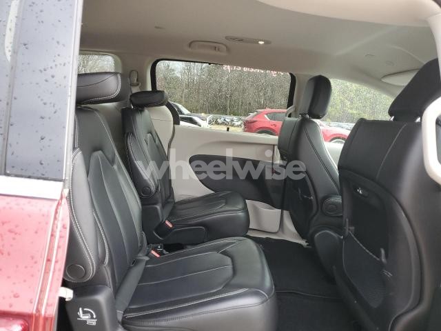 Photo 4 of 2023 CHRYSLER PACIFICA TOURING L (VIN 2C4RC1BG7PR617801)