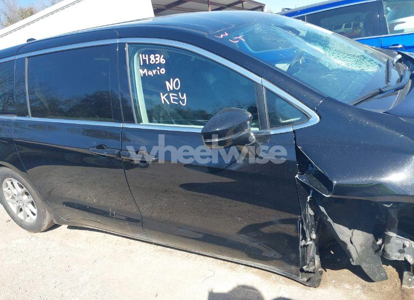 Photo 12 of 2024 Chrysler Pacifica TOURING L (VIN 2C4RC1BG7RR139804)