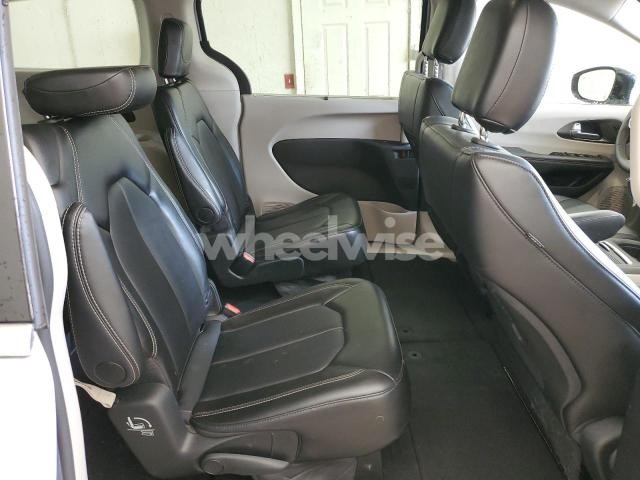 Photo 10 of 2024 CHRYSLER PACIFICA TOURING L (VIN 2C4RC1BG7RR162399)