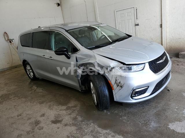 Photo 6 of 2024 CHRYSLER PACIFICA TOURING L (VIN 2C4RC1BG7RR162399)