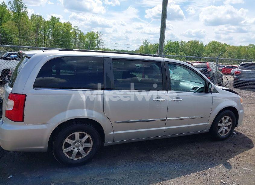 Photo 13 of 2012 Chrysler Town & COUNTRY TOURING (VIN 2C4RC1BG8CR107225)