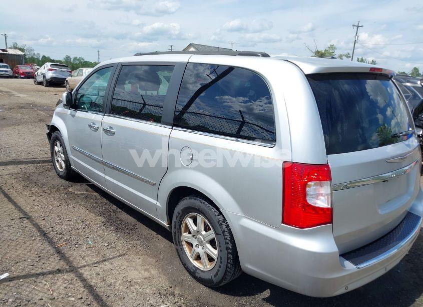 Photo 3 of 2012 Chrysler Town & COUNTRY TOURING (VIN 2C4RC1BG8CR107225)