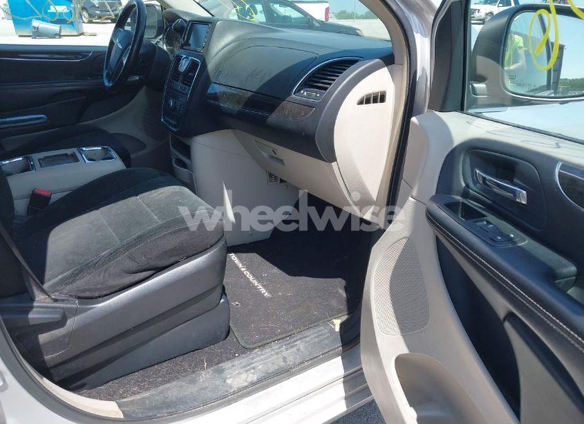 Photo 5 of 2012 Chrysler Town & COUNTRY TOURING (VIN 2C4RC1BG8CR126504)