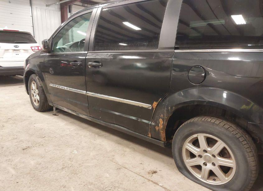 Photo 6 of 2012 Chrysler Town & COUNTRY TOURING (VIN 2C4RC1BG8CR136692)