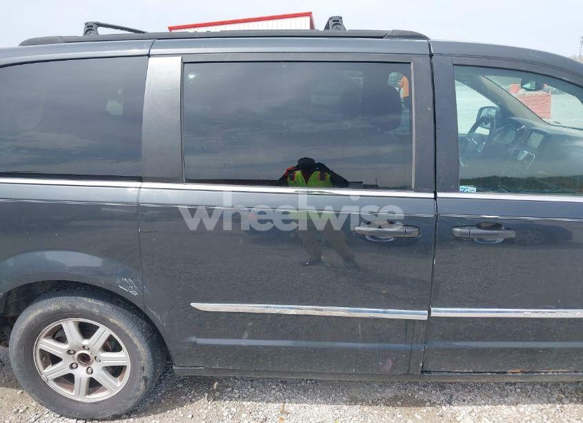 Photo 6 of 2012 Chrysler Town & COUNTRY TOURING (VIN 2C4RC1BG8CR189120)