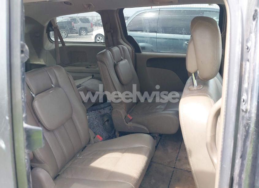 Photo 8 of 2012 Chrysler Town & COUNTRY TOURING (VIN 2C4RC1BG8CR189120)