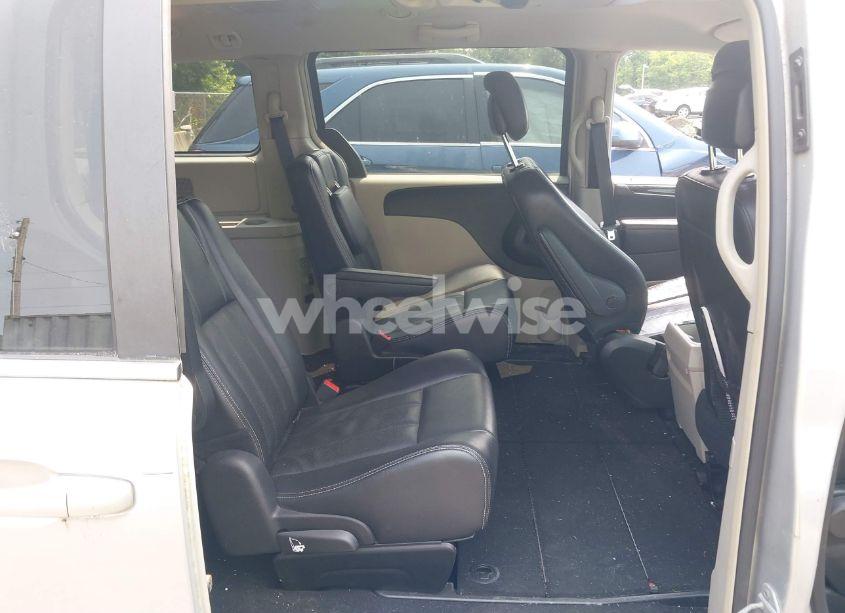 Photo 8 of 2012 Chrysler Town & COUNTRY TOURING (VIN 2C4RC1BG8CR313807)