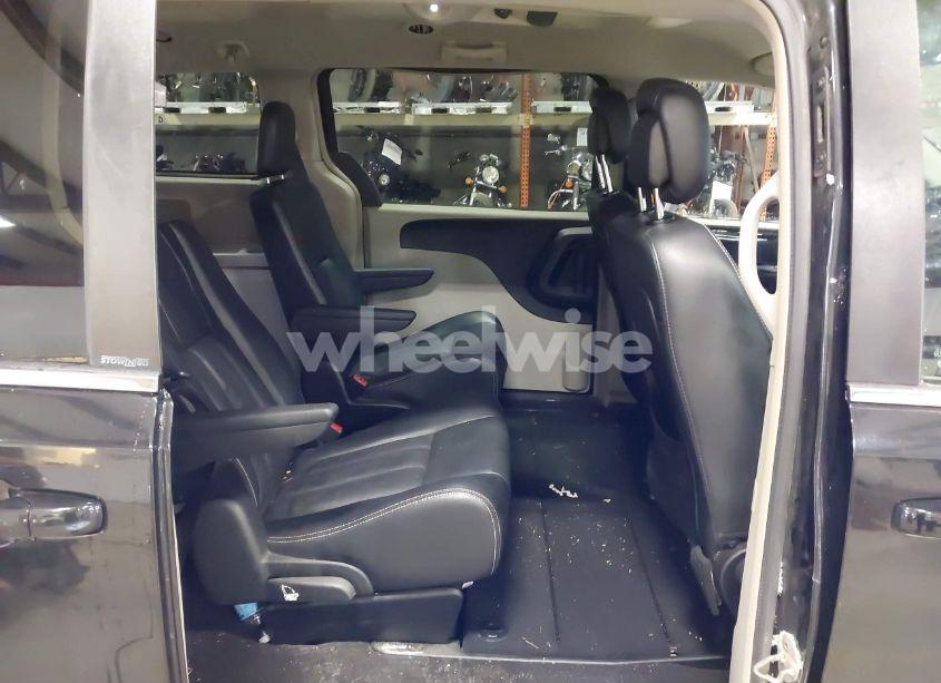 Photo 8 of 2012 Chrysler Town & COUNTRY TOURING (VIN 2C4RC1BG8CR348945)