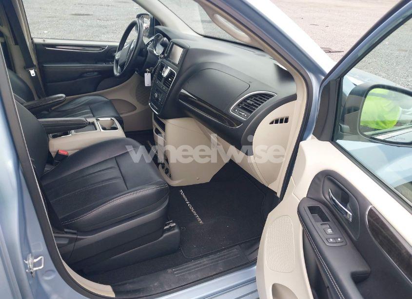 Photo 5 of 2012 Chrysler Town & COUNTRY TOURING (VIN 2C4RC1BG8CR386689)