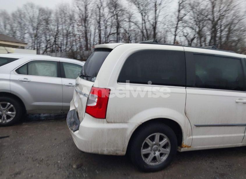 Photo 13 of 2013 Chrysler Town & COUNTRY TOURING (VIN 2C4RC1BG8DR525432)