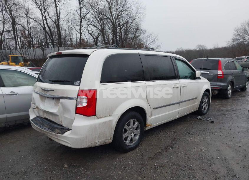 Photo 4 of 2013 Chrysler Town & COUNTRY TOURING (VIN 2C4RC1BG8DR525432)