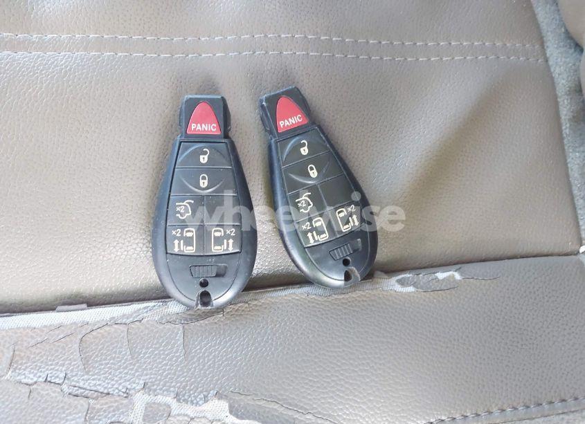 Photo 11 of 2013 Chrysler Town & COUNTRY TOURING (VIN 2C4RC1BG8DR573559)