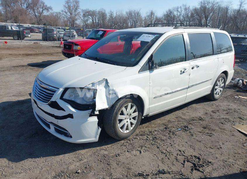 Photo 2 of 2013 Chrysler Town & COUNTRY TOURING (VIN 2C4RC1BG8DR573559)