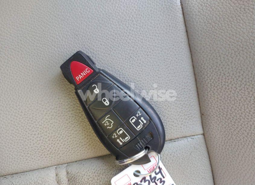 Photo 11 of 2013 Chrysler Town & COUNTRY TOURING (VIN 2C4RC1BG8DR653914)