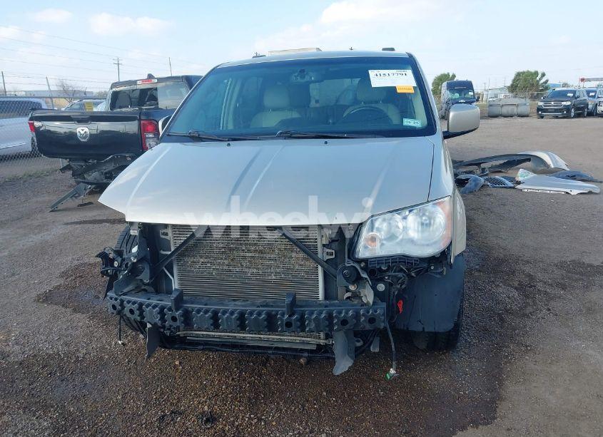 Photo 13 of 2013 Chrysler Town & COUNTRY TOURING (VIN 2C4RC1BG8DR653914)