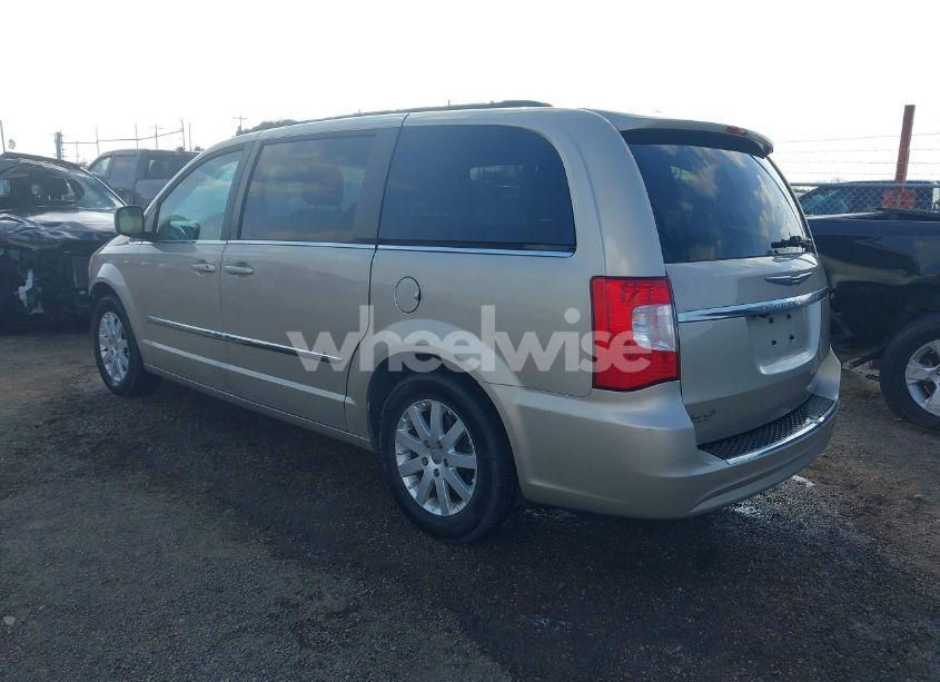 Photo 3 of 2013 Chrysler Town & COUNTRY TOURING (VIN 2C4RC1BG8DR653914)