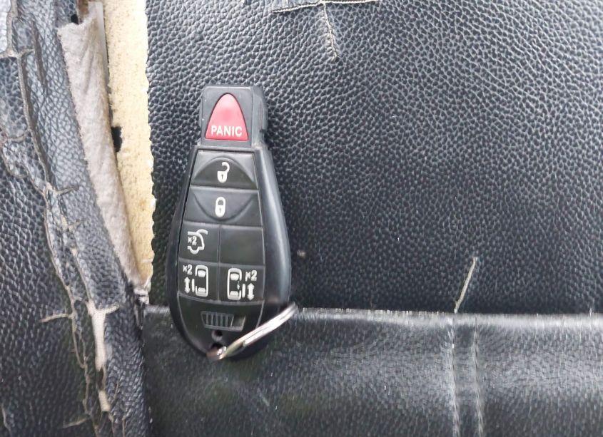 Photo 11 of 2013 Chrysler Town & COUNTRY TOURING (VIN 2C4RC1BG8DR670132)