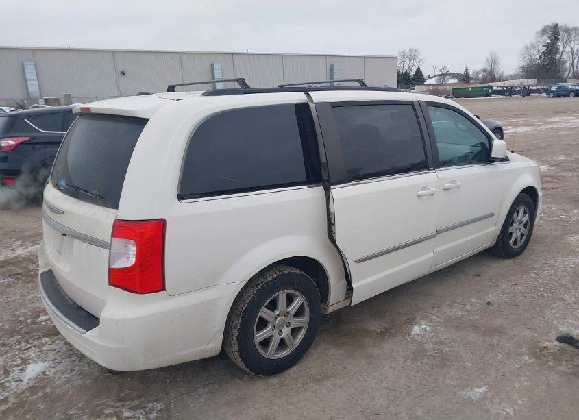 Photo 4 of 2013 Chrysler Town & COUNTRY TOURING (VIN 2C4RC1BG8DR670132)