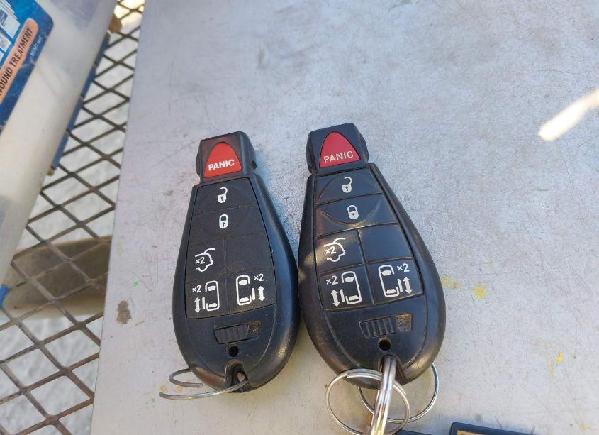 Photo 11 of 2013 Chrysler Town & COUNTRY TOURING (VIN 2C4RC1BG8DR727591)