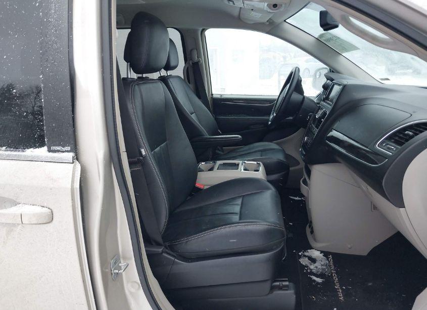 Photo 5 of 2013 Chrysler Town & COUNTRY TOURING (VIN 2C4RC1BG8DR743001)