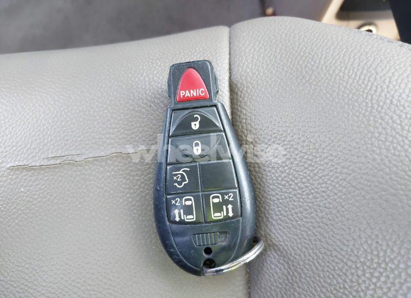 Photo 11 of 2013 Chrysler Town & COUNTRY TOURING (VIN 2C4RC1BG8DR774619)