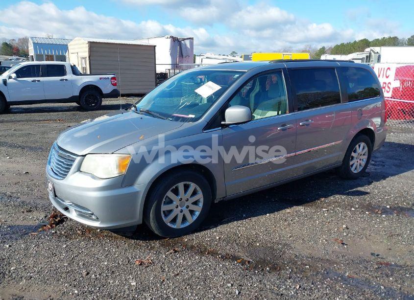 Photo 2 of 2013 Chrysler Town & COUNTRY TOURING (VIN 2C4RC1BG8DR775222)
