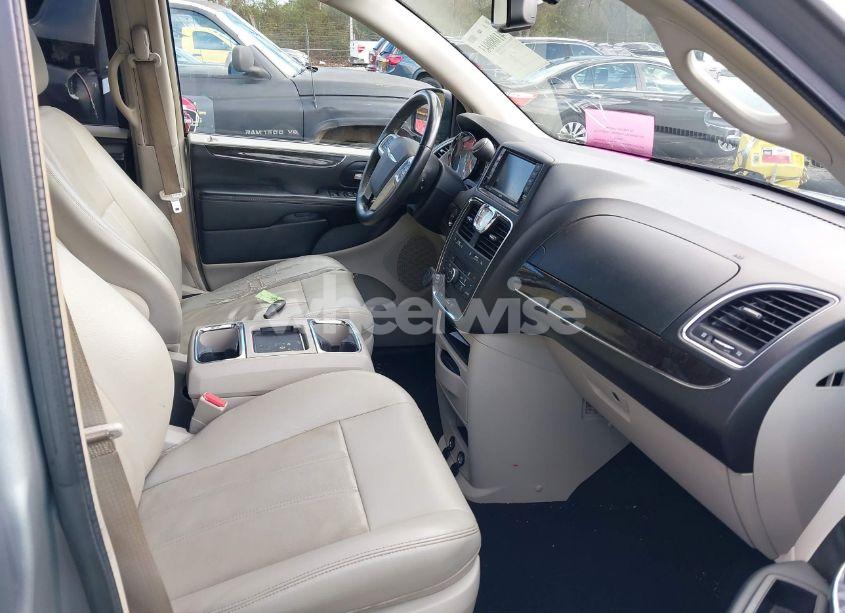 Photo 5 of 2013 Chrysler Town & COUNTRY TOURING (VIN 2C4RC1BG8DR775222)