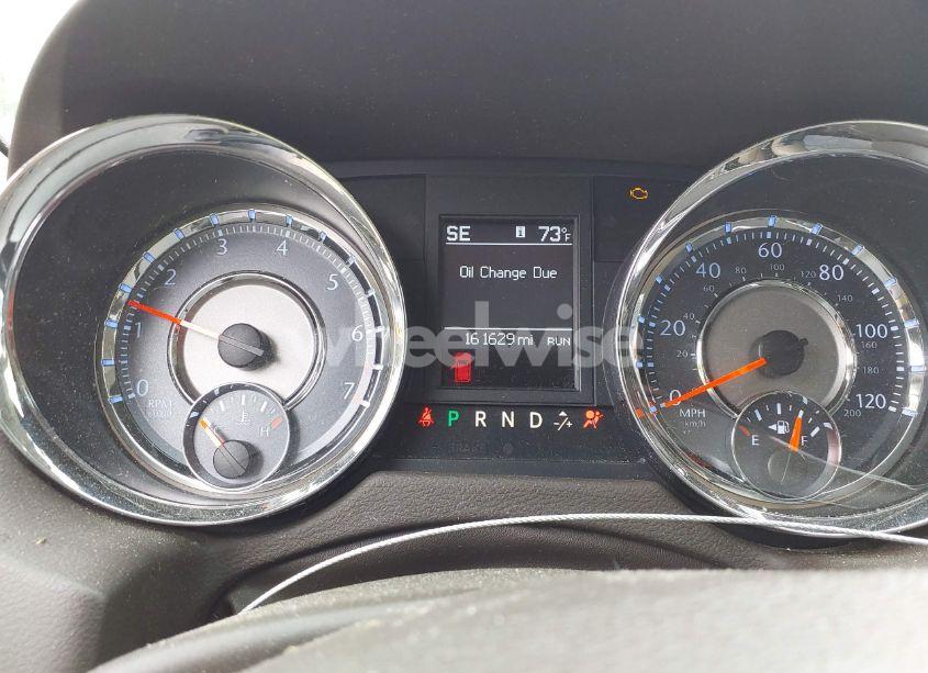 Photo 7 of 2014 Chrysler Town & COUNTRY TOURING (VIN 2C4RC1BG8ER124724)