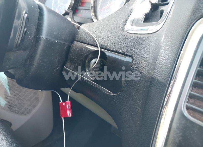 Photo 11 of 2014 Chrysler Town & COUNTRY TOURING (VIN 2C4RC1BG8ER132158)