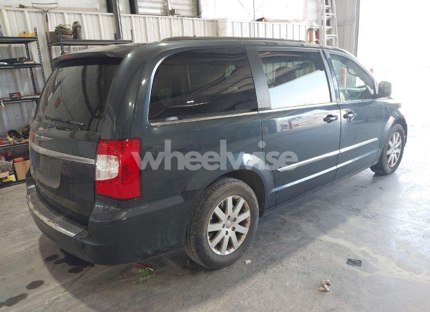 Photo 4 of 2014 Chrysler Town & COUNTRY TOURING (VIN 2C4RC1BG8ER132158)