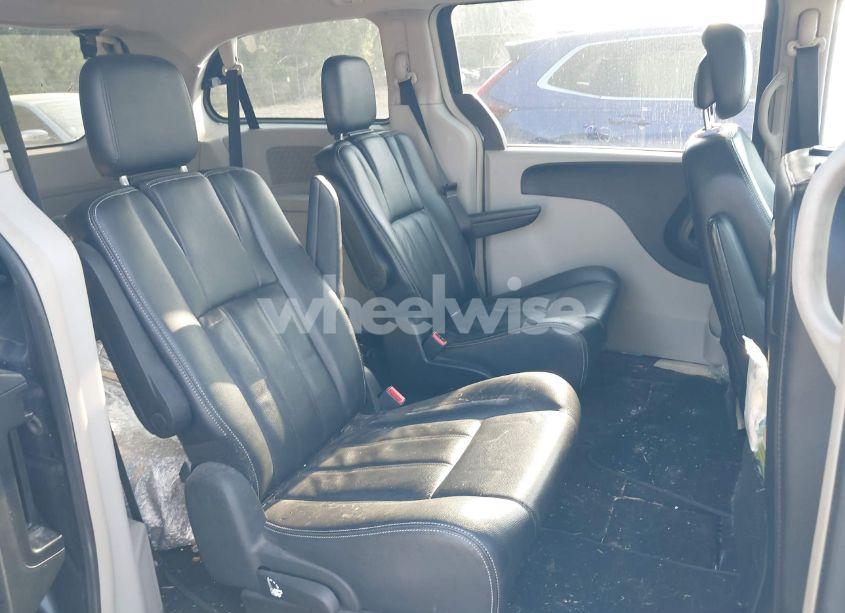 Photo 8 of 2014 Chrysler Town & COUNTRY TOURING (VIN 2C4RC1BG8ER144469)