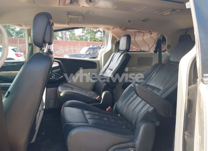 Photo 8 of 2014 Chrysler Town & COUNTRY TOURING (VIN 2C4RC1BG8ER163961)