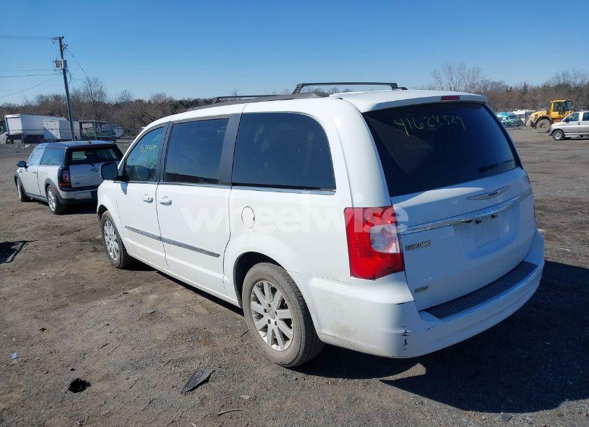Photo 3 of 2014 Chrysler Town & COUNTRY TOURING (VIN 2C4RC1BG8ER216545)