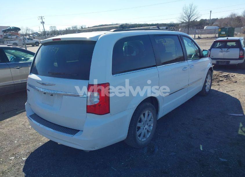 Photo 4 of 2014 Chrysler Town & COUNTRY TOURING (VIN 2C4RC1BG8ER216545)