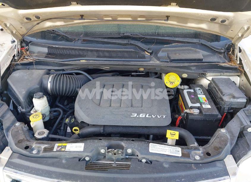 Photo 10 of 2014 Chrysler Town & COUNTRY TOURING (VIN 2C4RC1BG8ER258875)