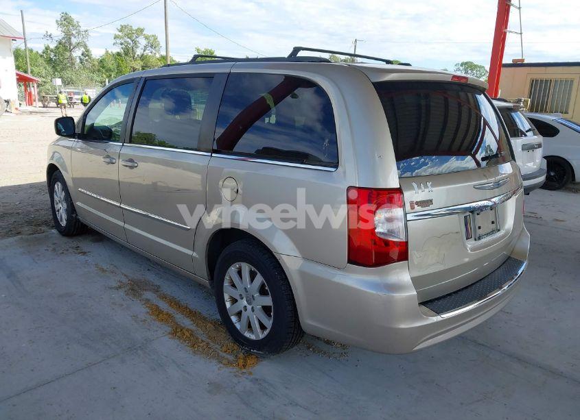 Photo 3 of 2014 Chrysler Town & COUNTRY TOURING (VIN 2C4RC1BG8ER258875)