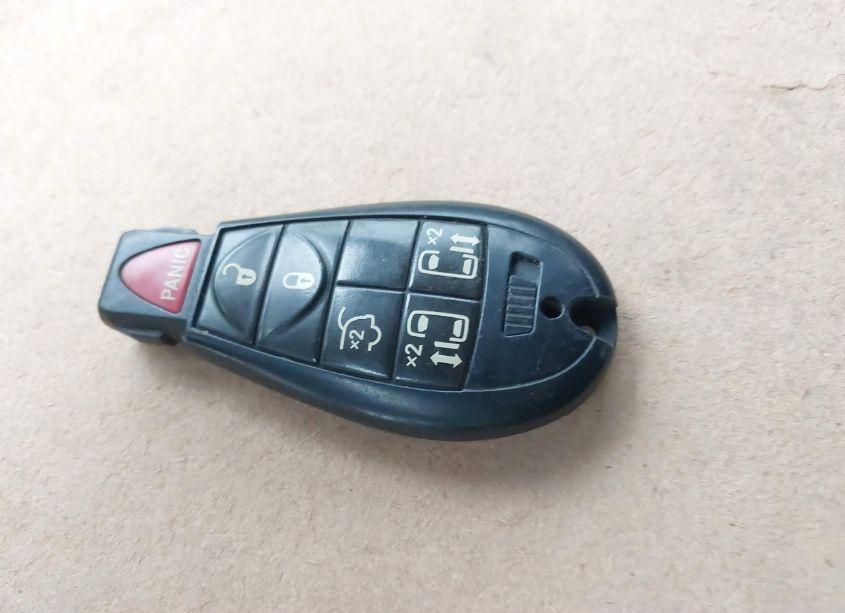 Photo 11 of 2014 Chrysler Town & COUNTRY TOURING (VIN 2C4RC1BG8ER294016)