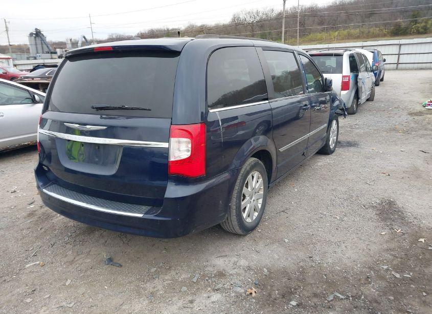 Photo 4 of 2014 Chrysler Town & COUNTRY TOURING (VIN 2C4RC1BG8ER294016)