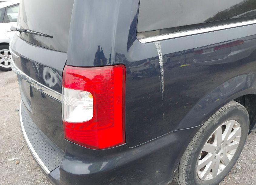 Photo 6 of 2014 Chrysler Town & COUNTRY TOURING (VIN 2C4RC1BG8ER294016)