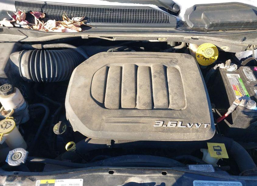 Photo 10 of 2014 Chrysler Town & COUNTRY TOURING (VIN 2C4RC1BG8ER307301)