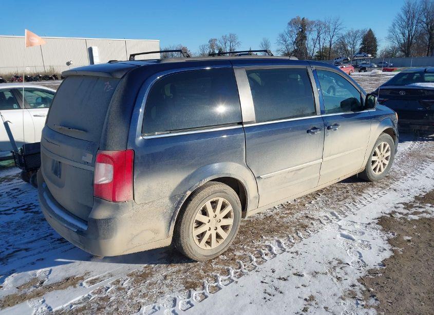 Photo 4 of 2014 Chrysler Town & COUNTRY TOURING (VIN 2C4RC1BG8ER307301)