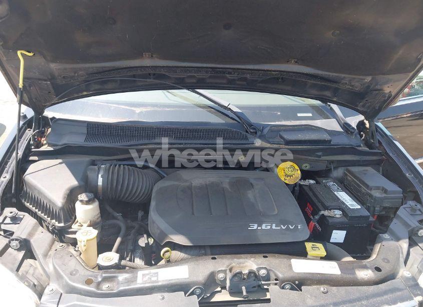 Photo 10 of 2014 Chrysler Town & COUNTRY TOURING (VIN 2C4RC1BG8ER307458)