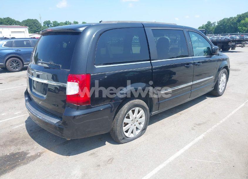 Photo 4 of 2014 Chrysler Town & COUNTRY TOURING (VIN 2C4RC1BG8ER307458)