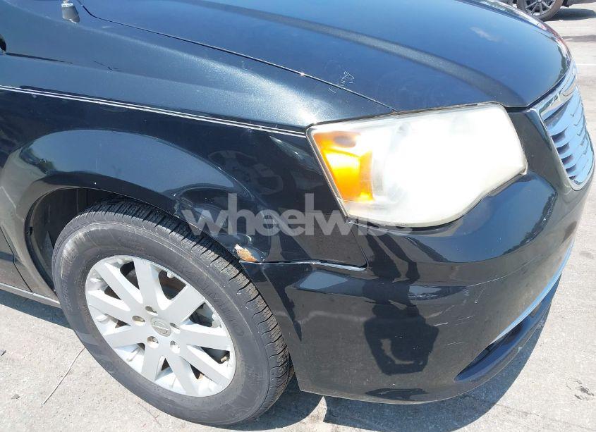 Photo 6 of 2014 Chrysler Town & COUNTRY TOURING (VIN 2C4RC1BG8ER307458)