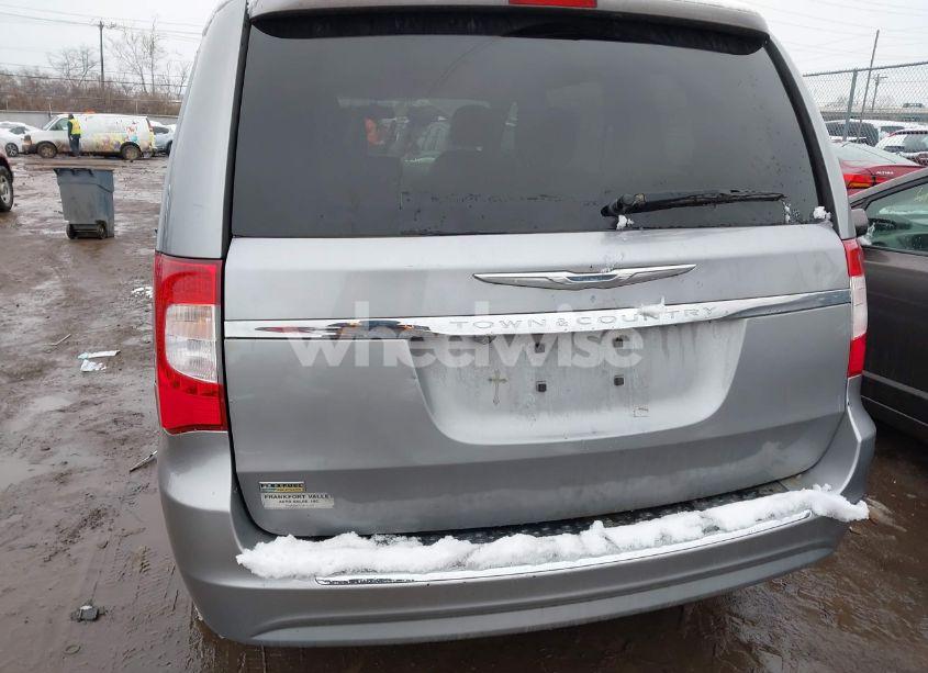 Photo 12 of 2014 Chrysler Town & COUNTRY TOURING (VIN 2C4RC1BG8ER326494)