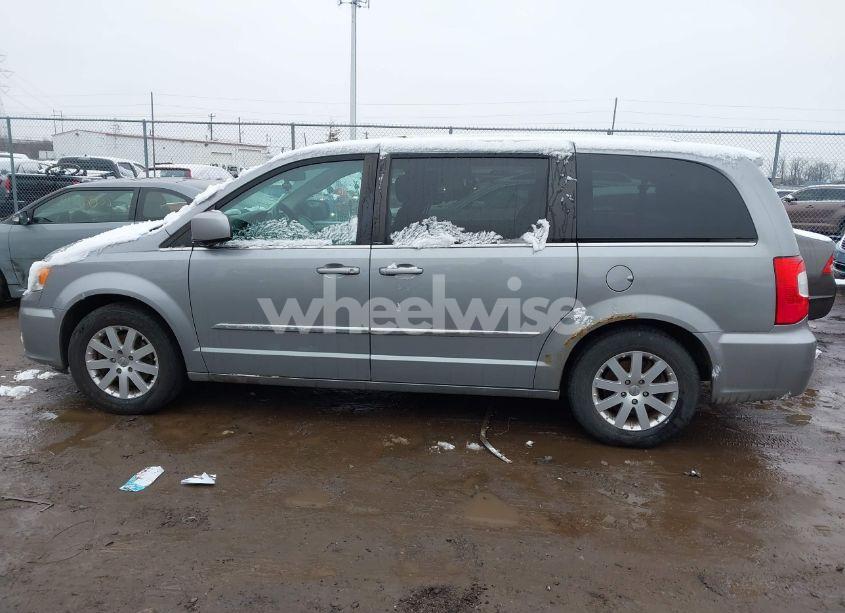 Photo 15 of 2014 Chrysler Town & COUNTRY TOURING (VIN 2C4RC1BG8ER326494)