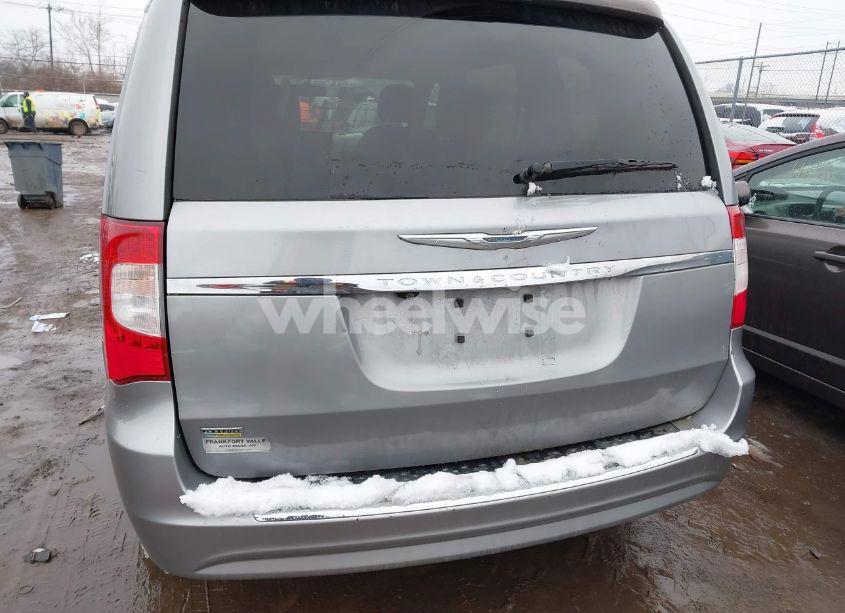 Photo 18 of 2014 Chrysler Town & COUNTRY TOURING (VIN 2C4RC1BG8ER326494)